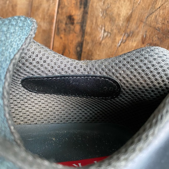 Authentic vintage PRADA chunky Velcro leather shoes. Size IT 39.5 (10). - Picture 6 of 12